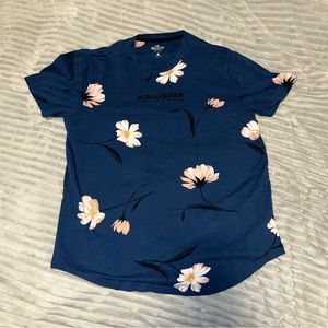 Hollister Tee